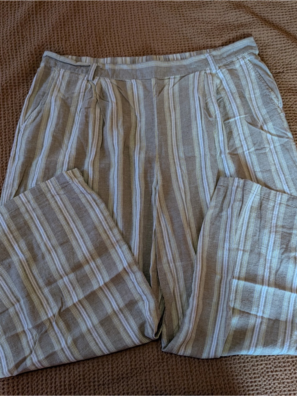 Women’s American Eagle Striped Wide Leg Pants